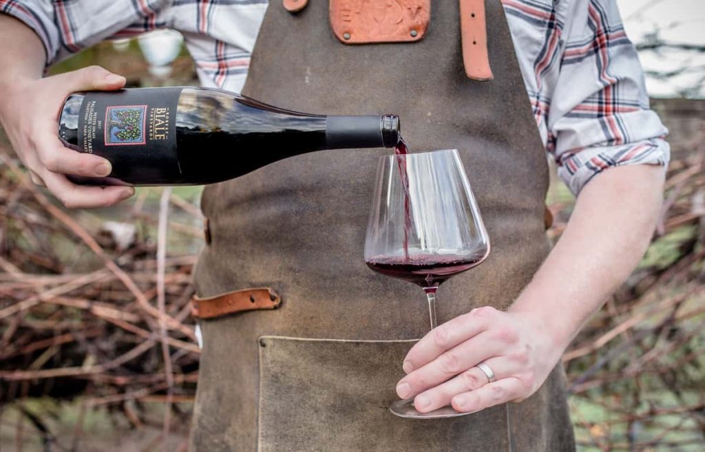 Petit-Sirah-Wine-pouring