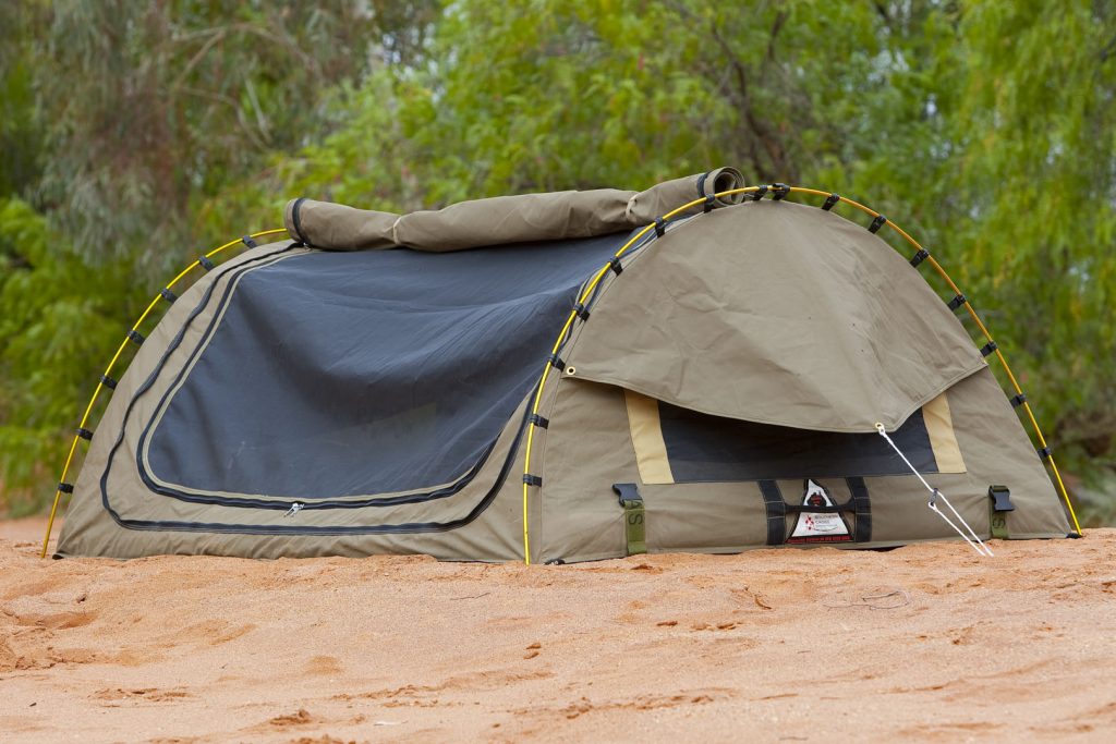 This product comes with quite a few advantages. Firstly, it is super easy to set up. So, if you absolutely hate wasting time on constructing the camp area and would rather be enjoying your trip, well this is the choice for you.