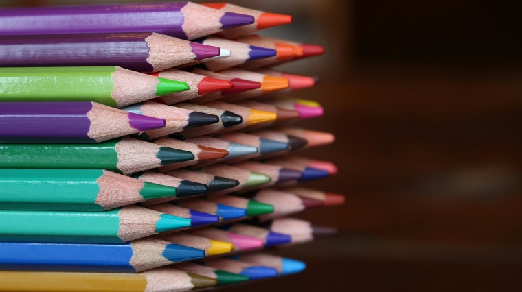 a lot of colours of colored pencils