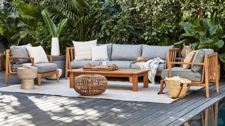 weather resistant furniture for garden