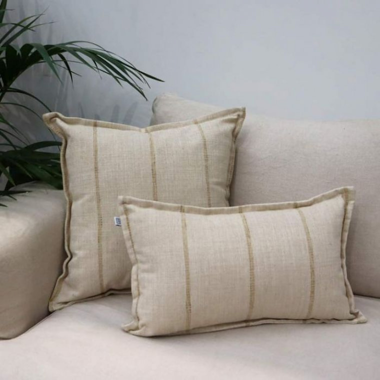 couch-pillows